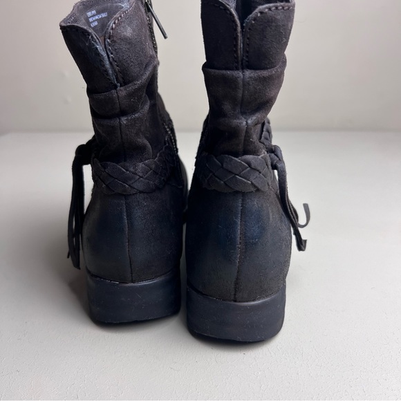 Born Cross Brown leather Ankle Boots with Fringe size 9 - Picture 11 of 16